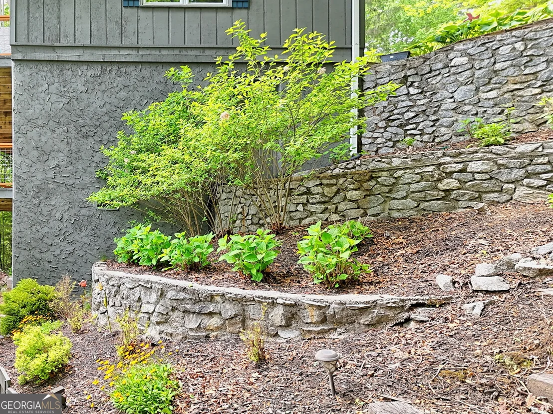 Photo of 854 Saddleback Circle