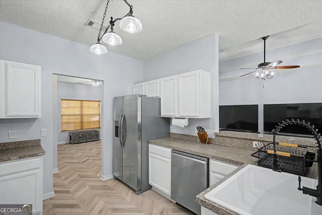 Photo of 512 Amsonia Circle