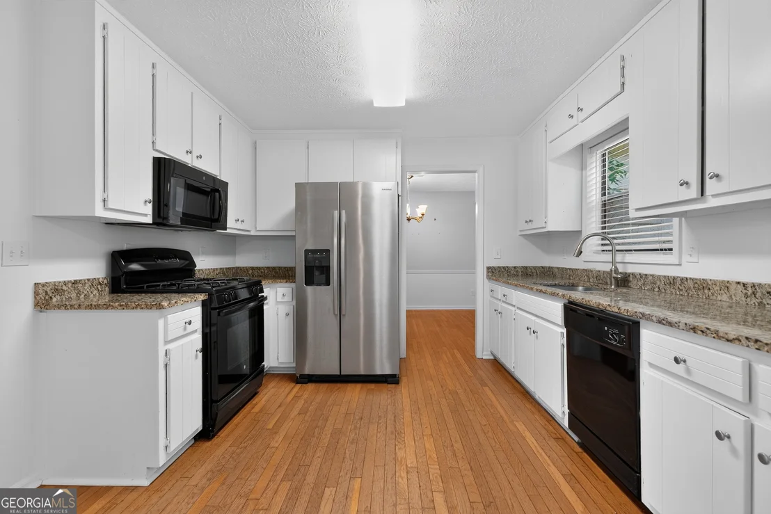 Photo of 3724 Summit Drive NW