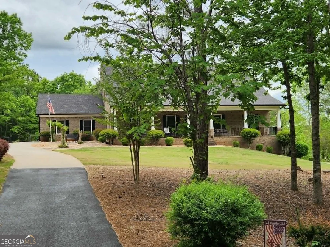 Photo of 300 Brook Road