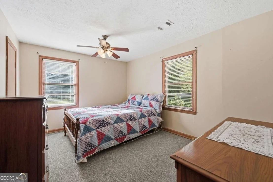 Photo of 1141 Stewart Road