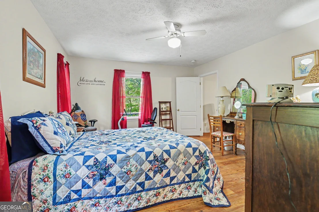 Photo of 325 Walnut Mountain Road