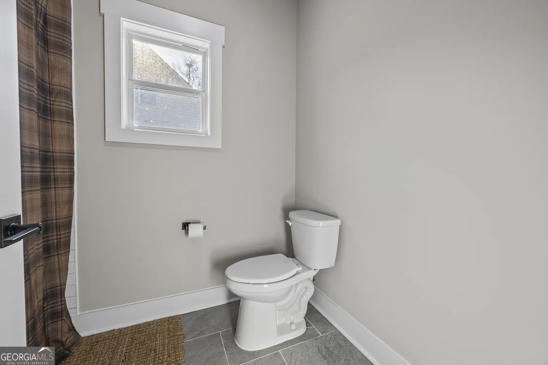 Photo of 152 White Oak Way
