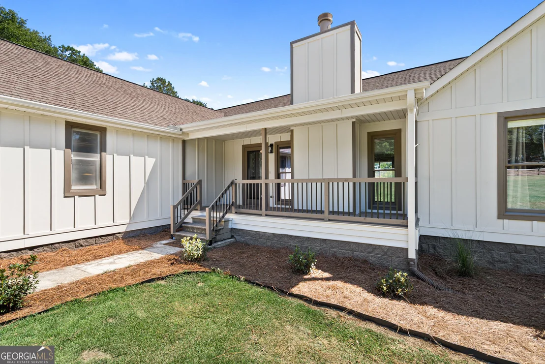 Photo of 2845 Hearn Road NW