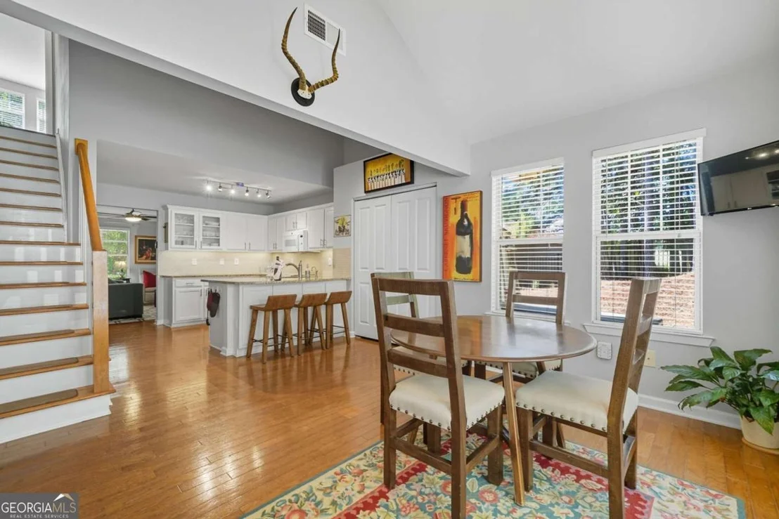 Photo of 263 Lakeside Drive