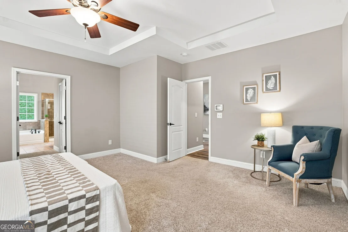 Photo of 423 Crestmont Lane