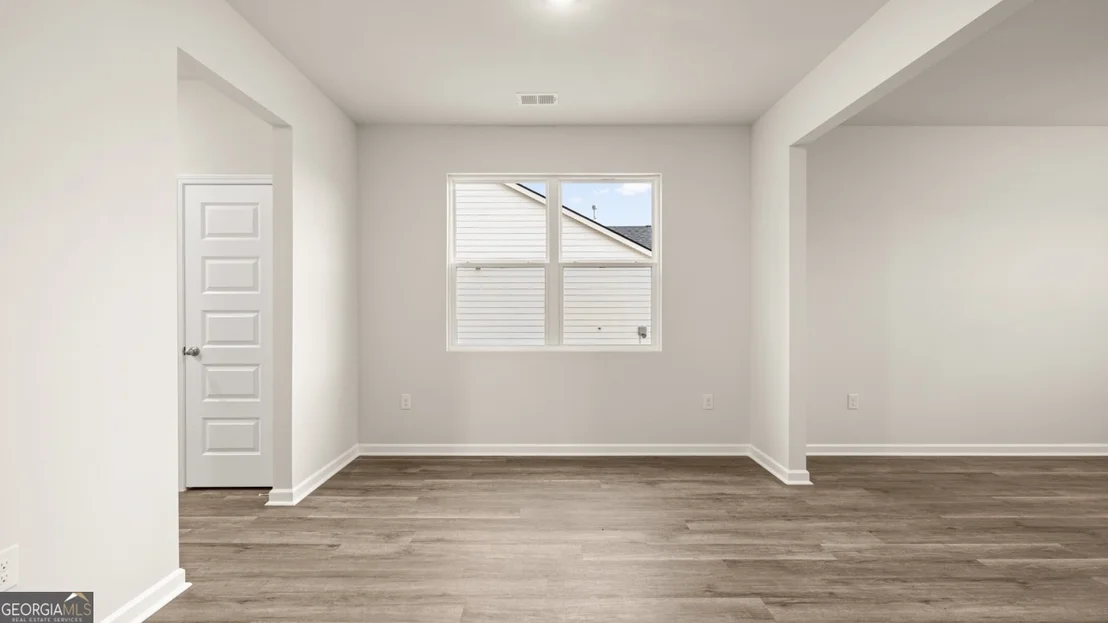 Photo of 497 Abbott Road