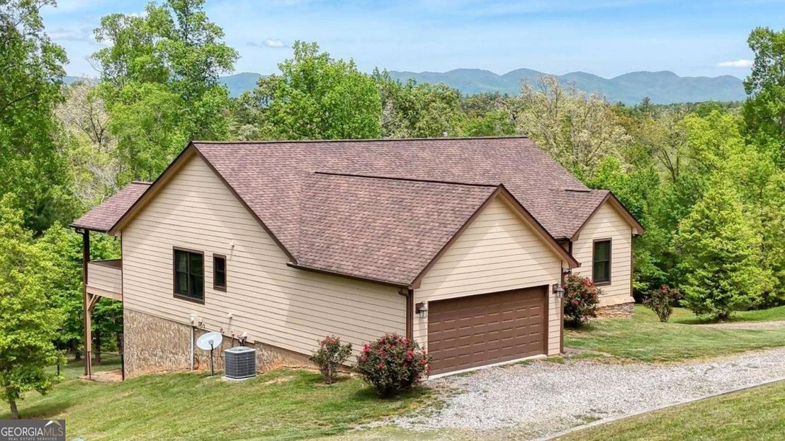 Photo of 366 Upper Fox Trail
