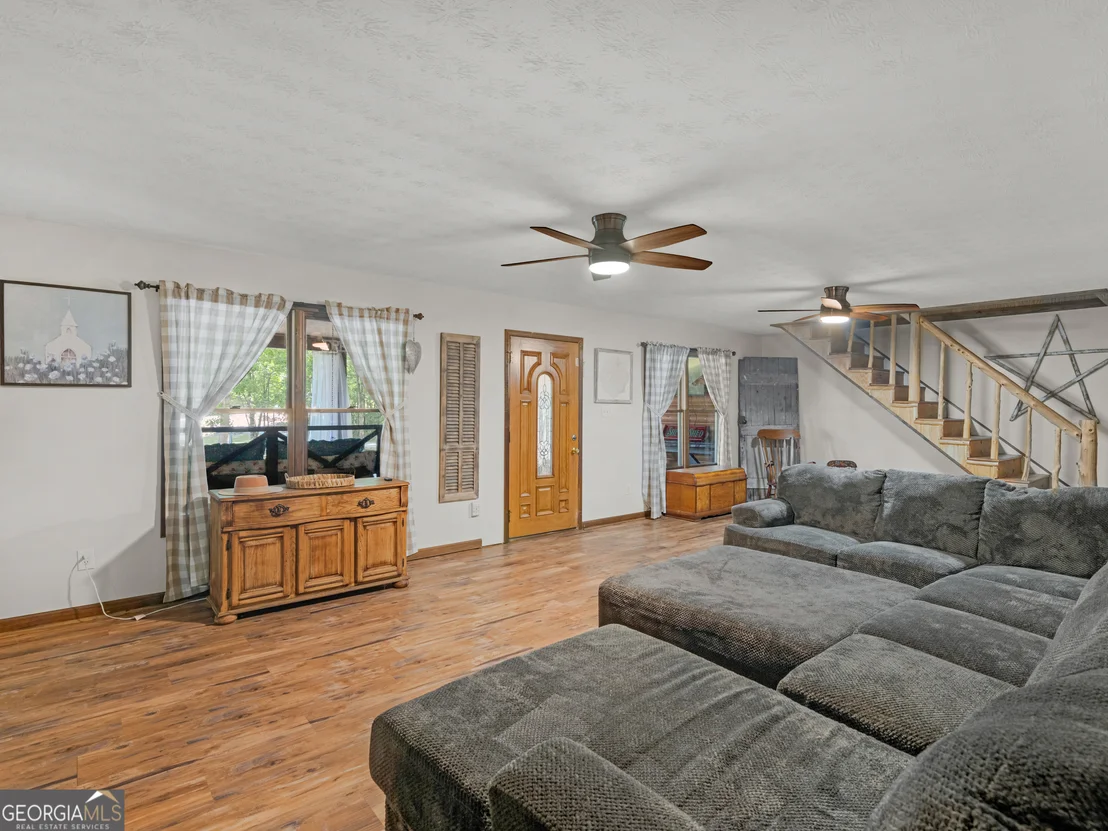 Photo of 1018 Grandview Road