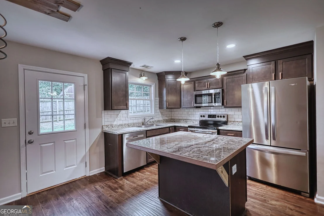 Photo of 1020 Flat Rock Road