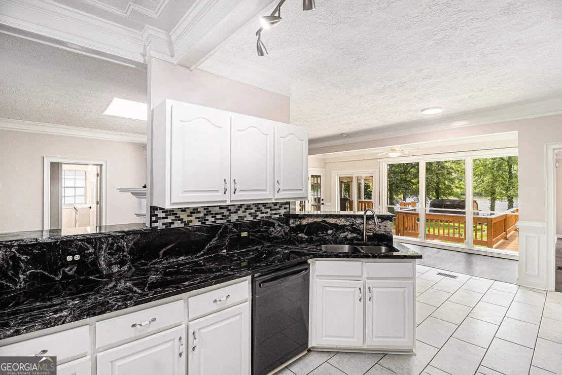 Photo of 96 Pointe View Court