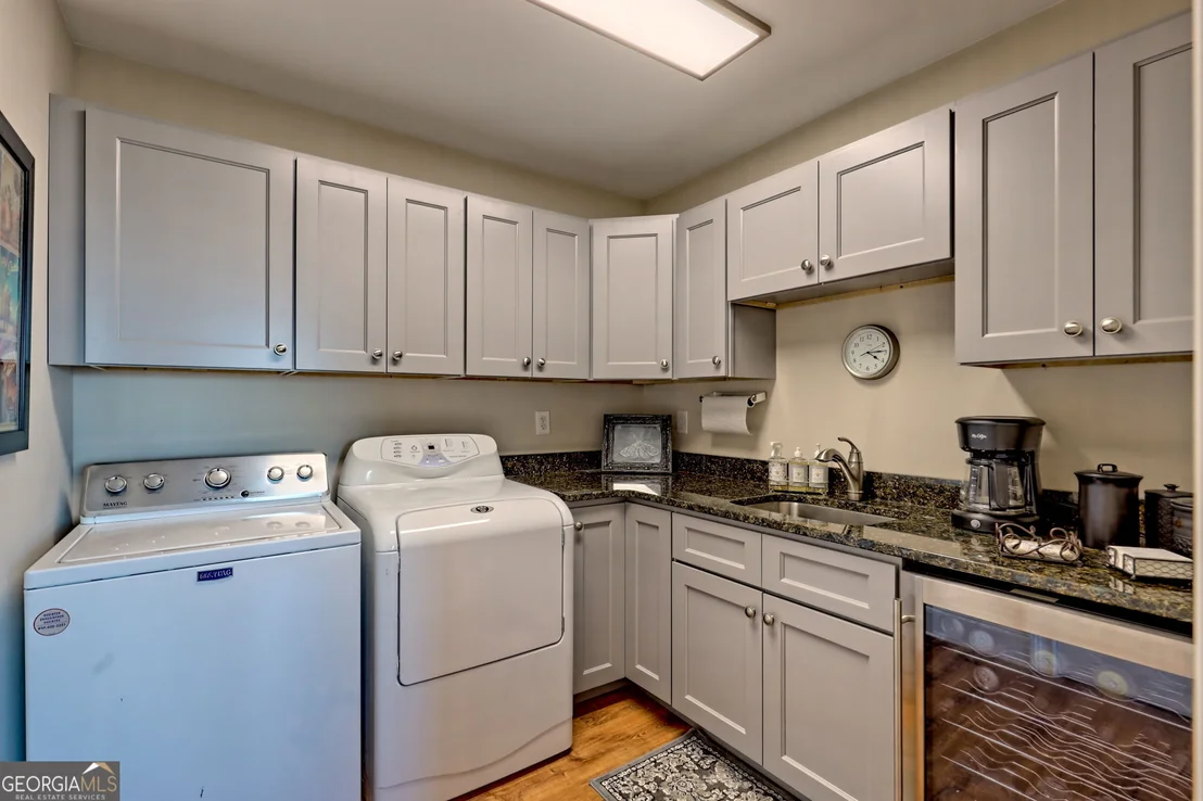 Photo of 916 Arbor Drive