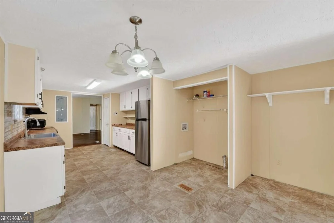 Photo of 300 Deer Trail Lane