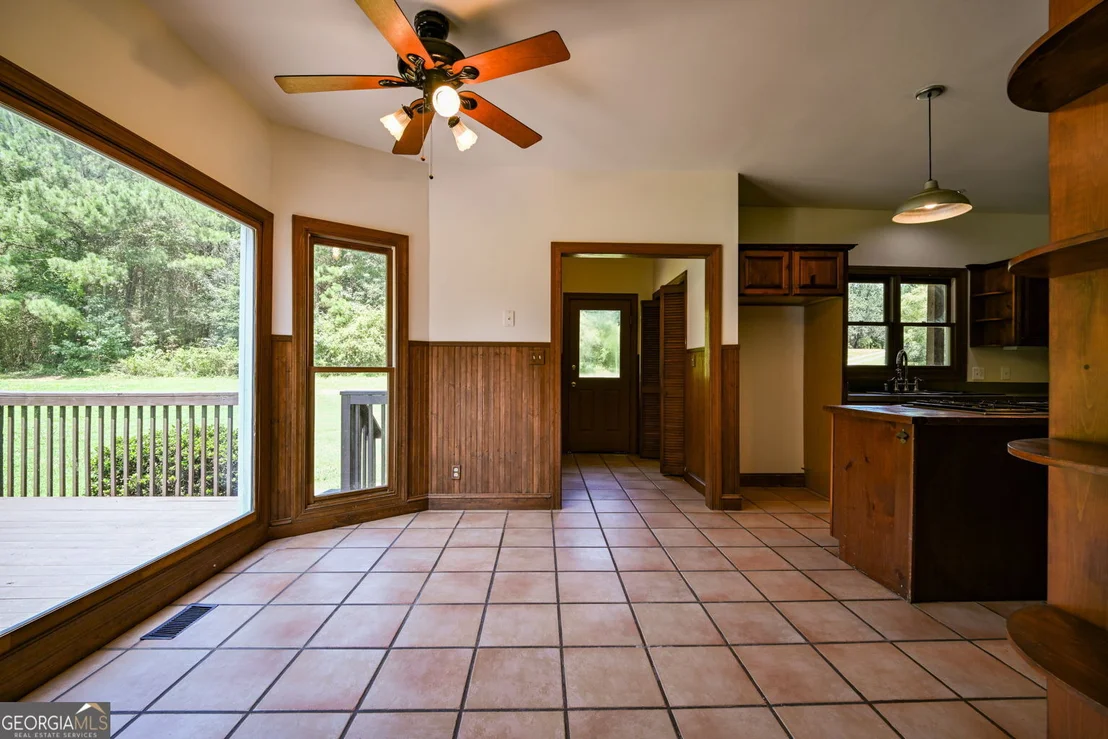 Photo of 160 River Lane