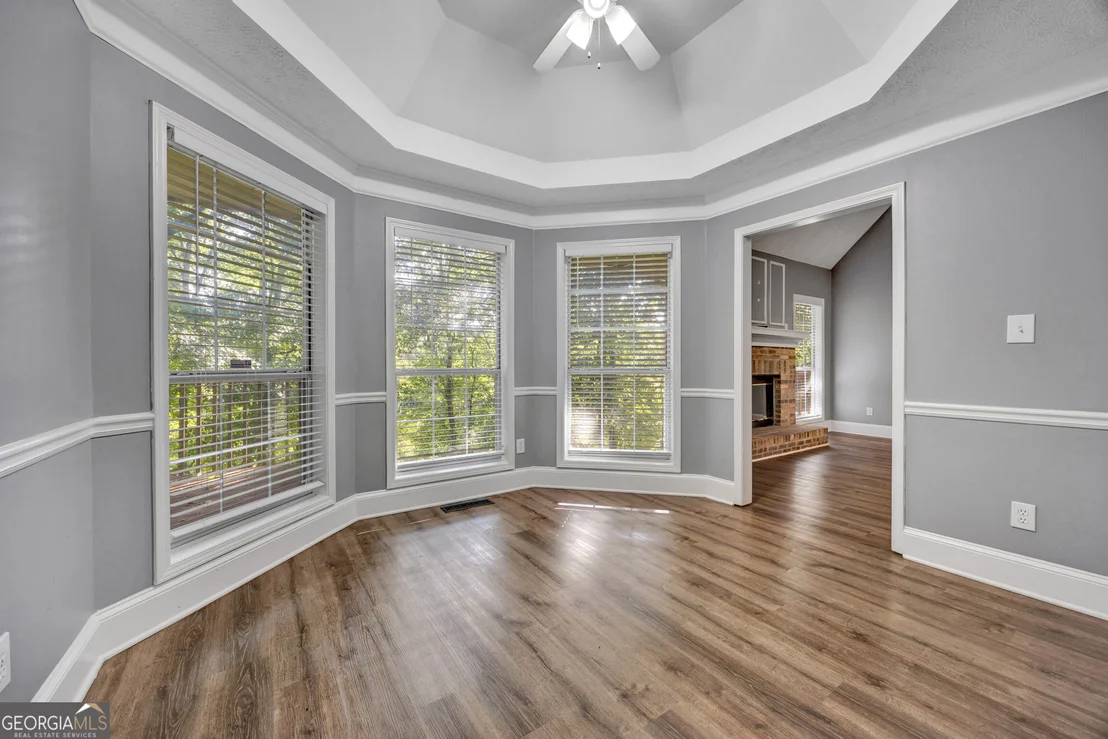 Photo of 1770 River Bluff Road
