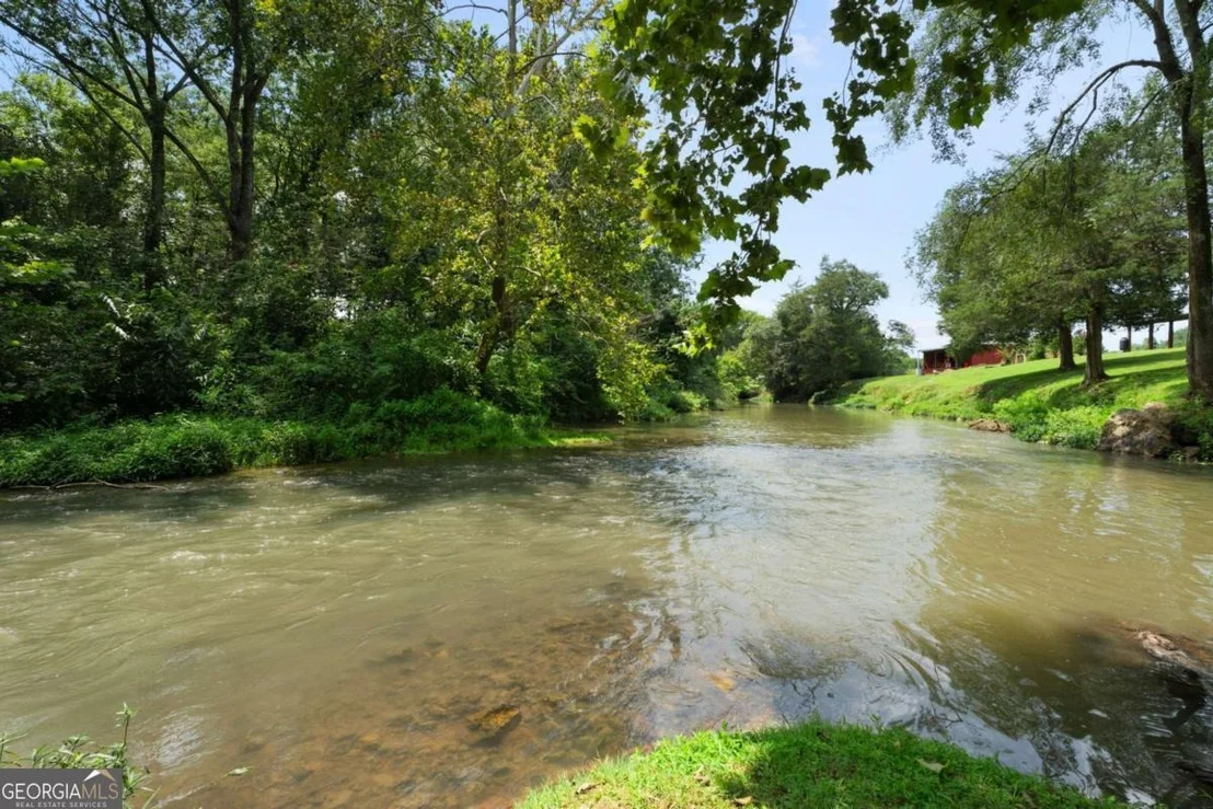 Photo of 2059 Cave Spring Road