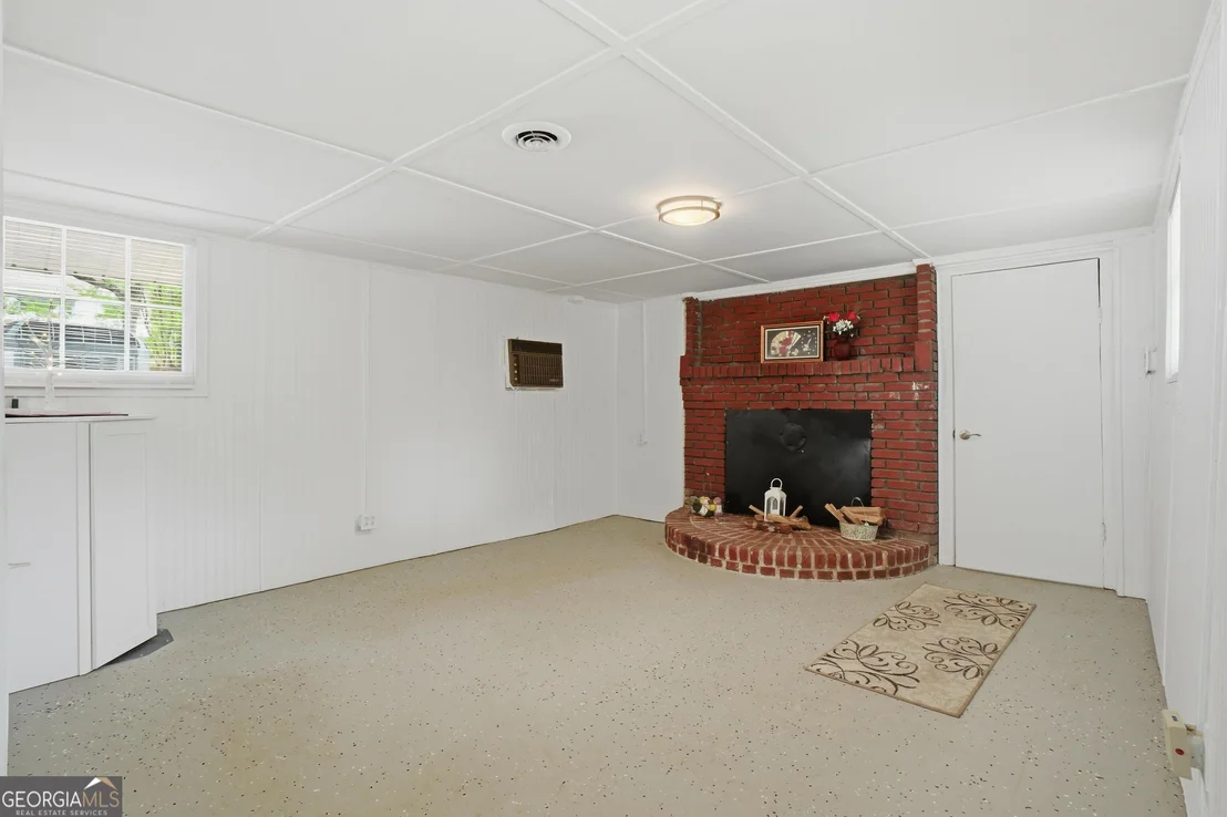 Photo of 3022 Maple Road SE