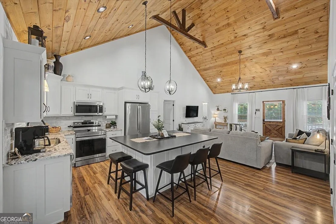 Photo of 617 Zenith Trail