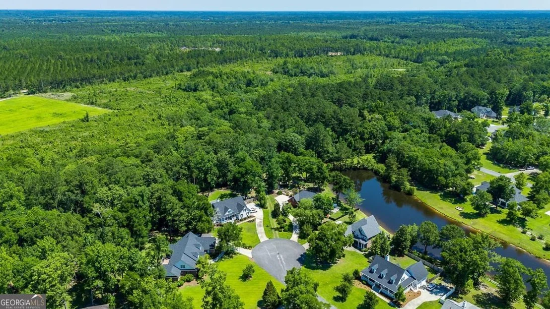 Photo of 152 Cambridge Drive