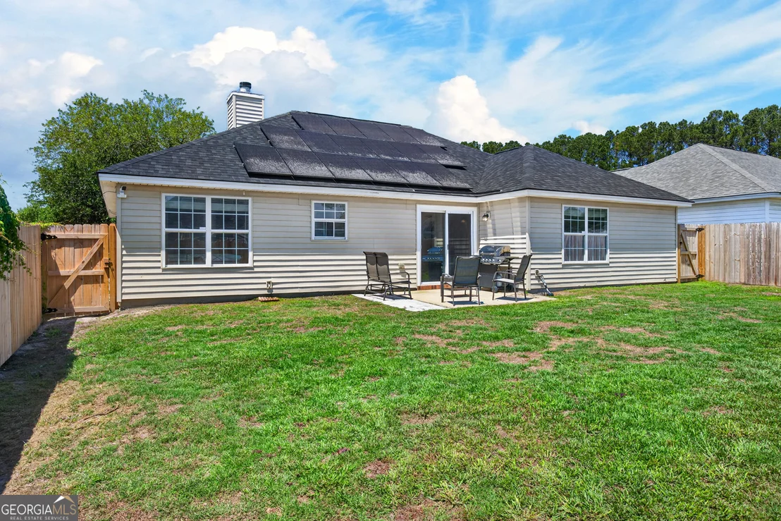 Photo of 104 W Tisbury Lane