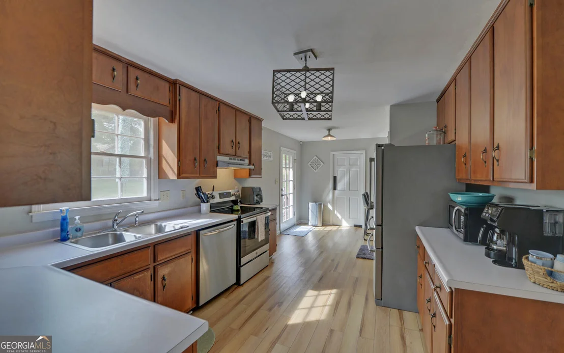 Photo of 62 Crawford Manor Drive
