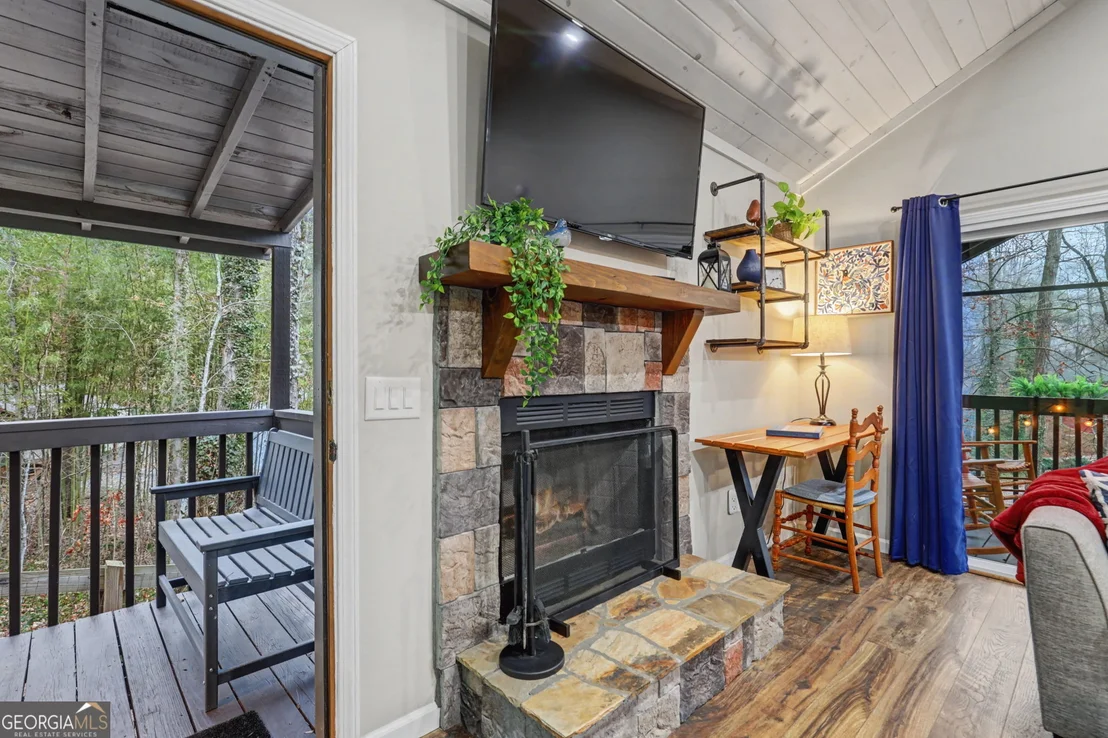 Photo of 84 Creekside Lane