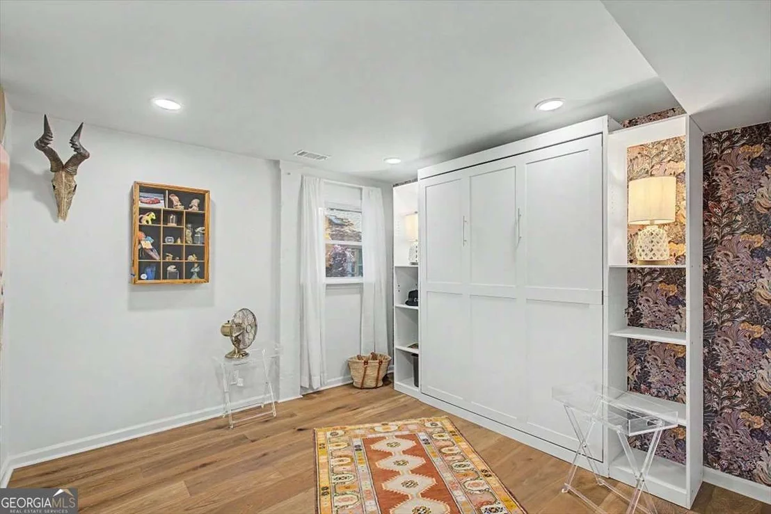 Photo of 210 Battery Way