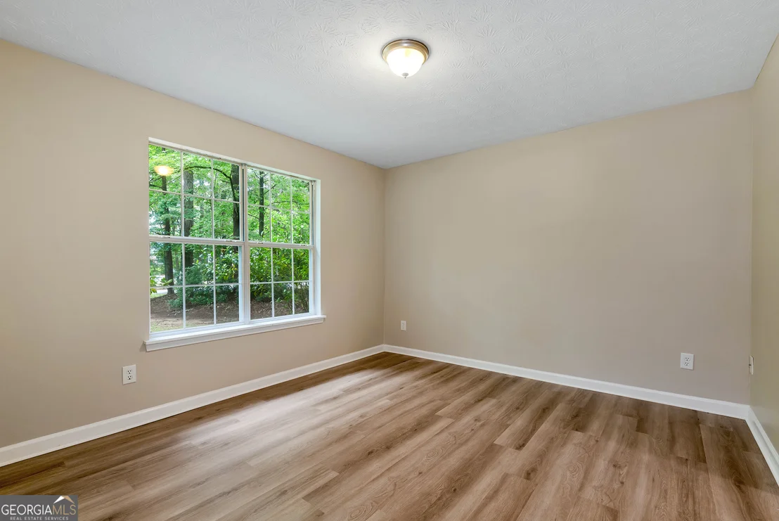 Photo of 2100 Mantle Drive