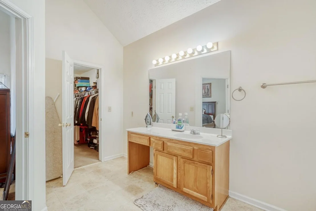 Photo of 13 Manor Oak Drive