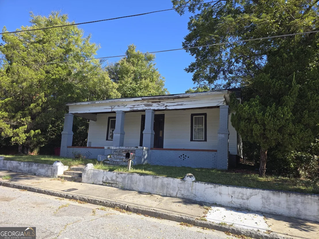 Photo of 581 Violet Avenue