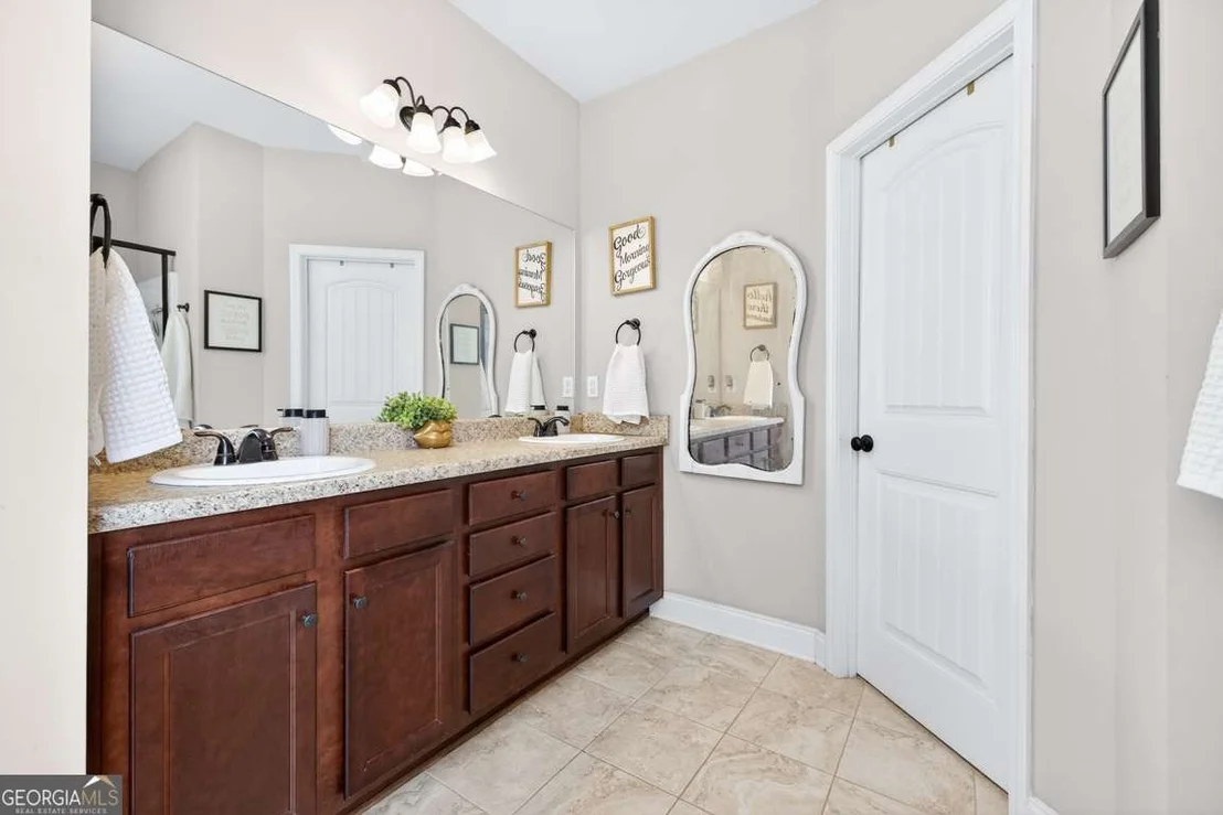 Photo of 1929 Windstone Place