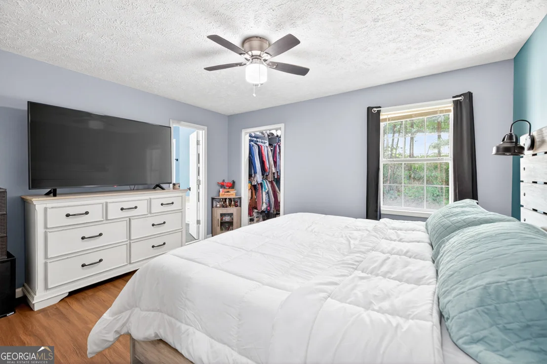 Photo of 386 Ridgewood Drive