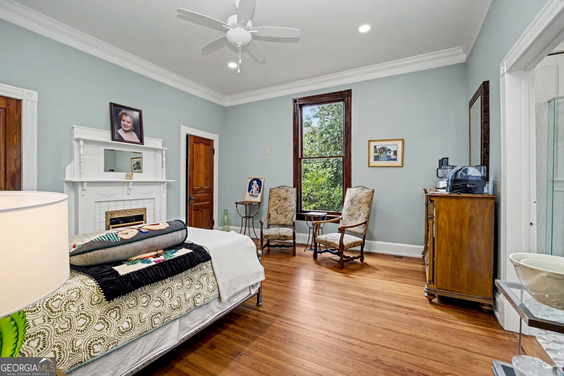 Photo of 275 Rose Avenue