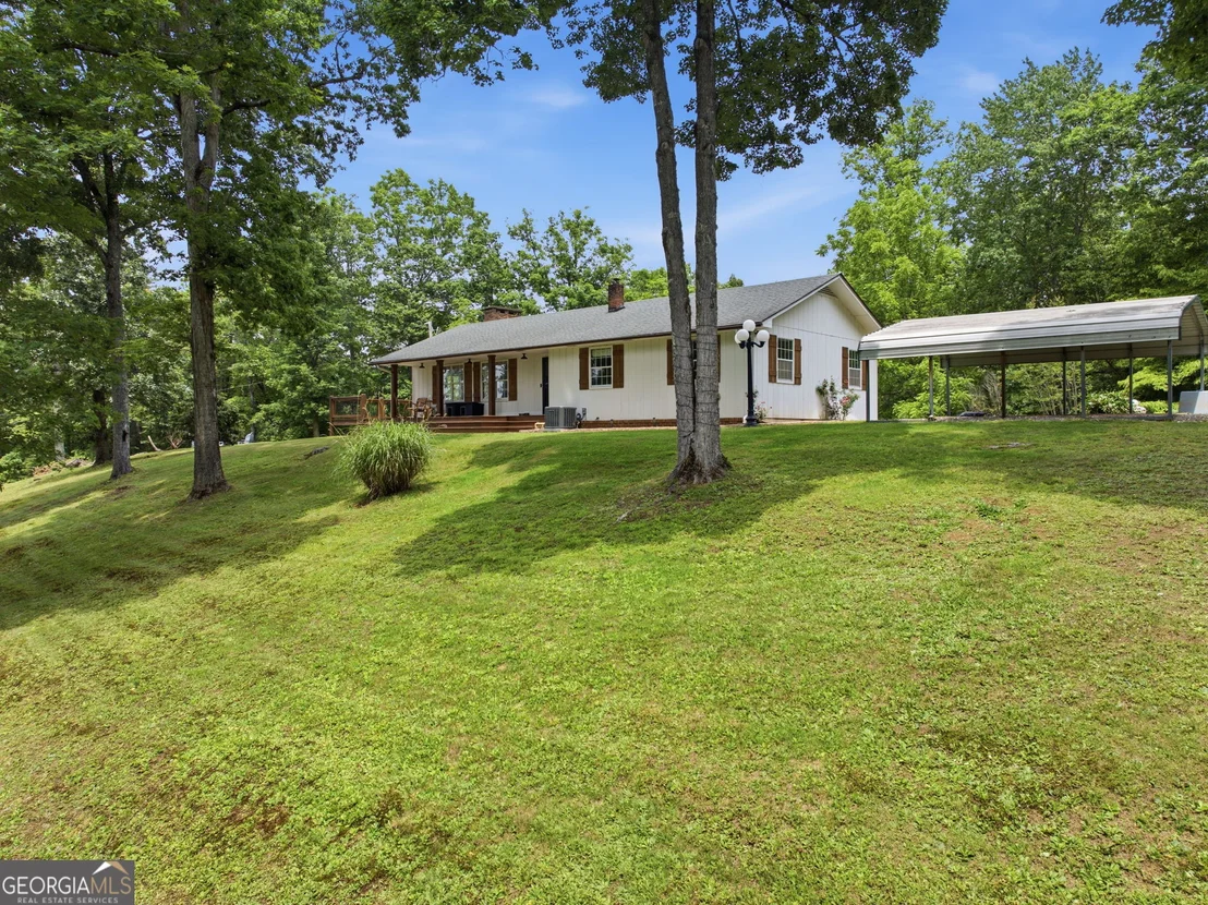 Photo of 305 White Mountain