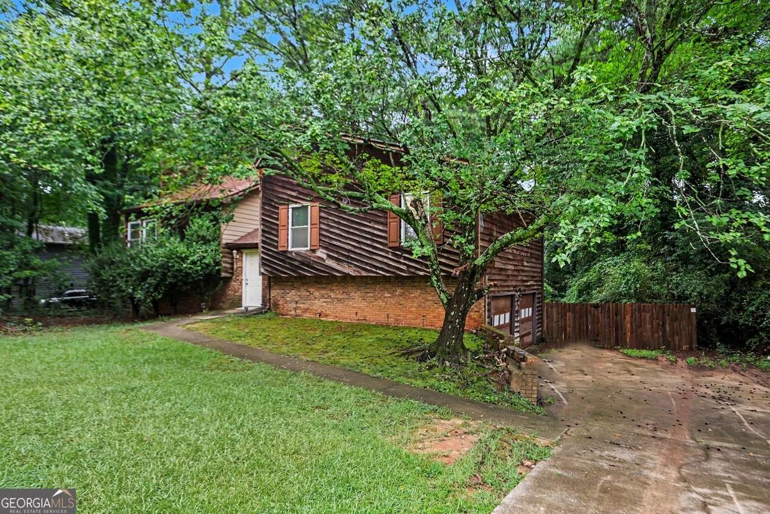 Photo of 5894 Sutton Drive