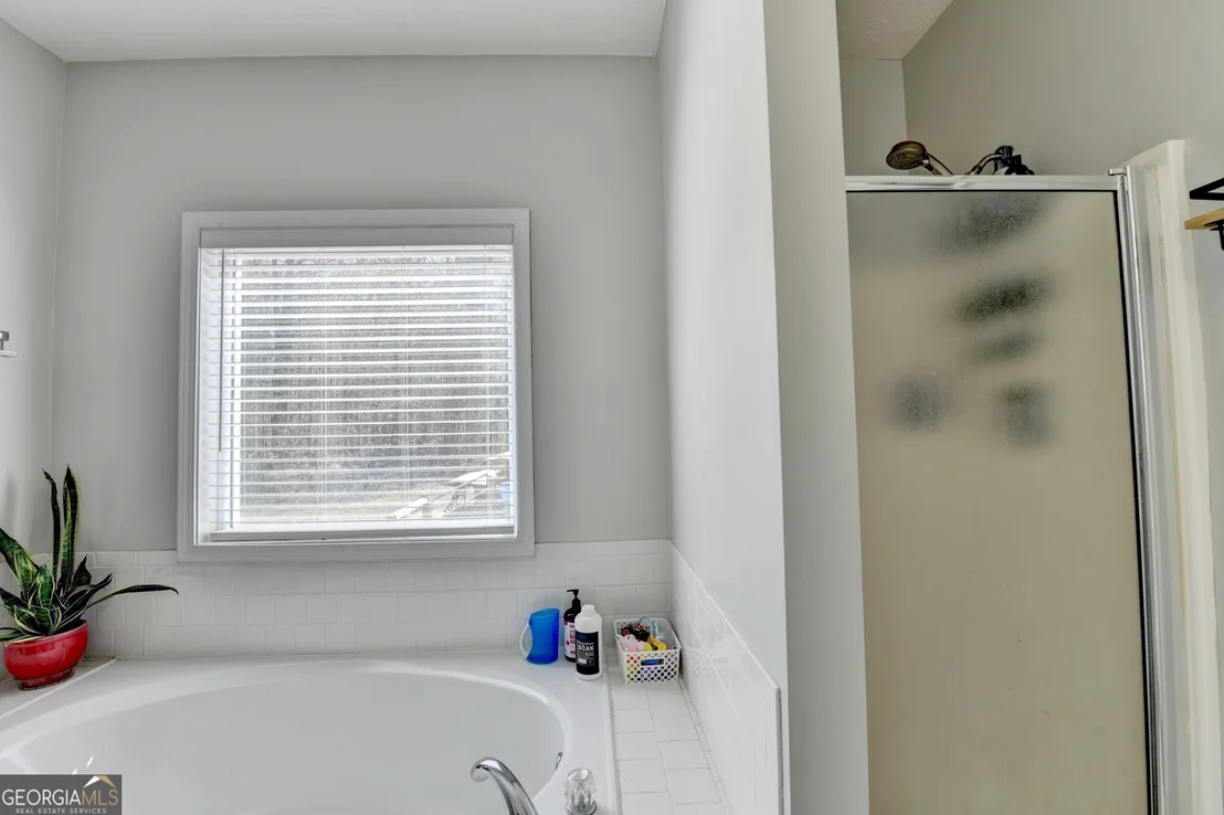 Photo of 1555 Lower River Road