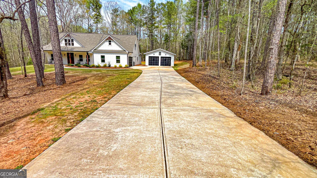 Photo of 184 Clearview Drive W