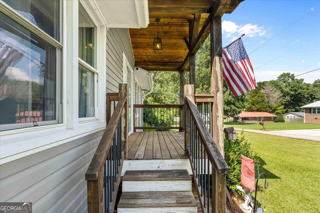 Photo of 210 Poplar Street