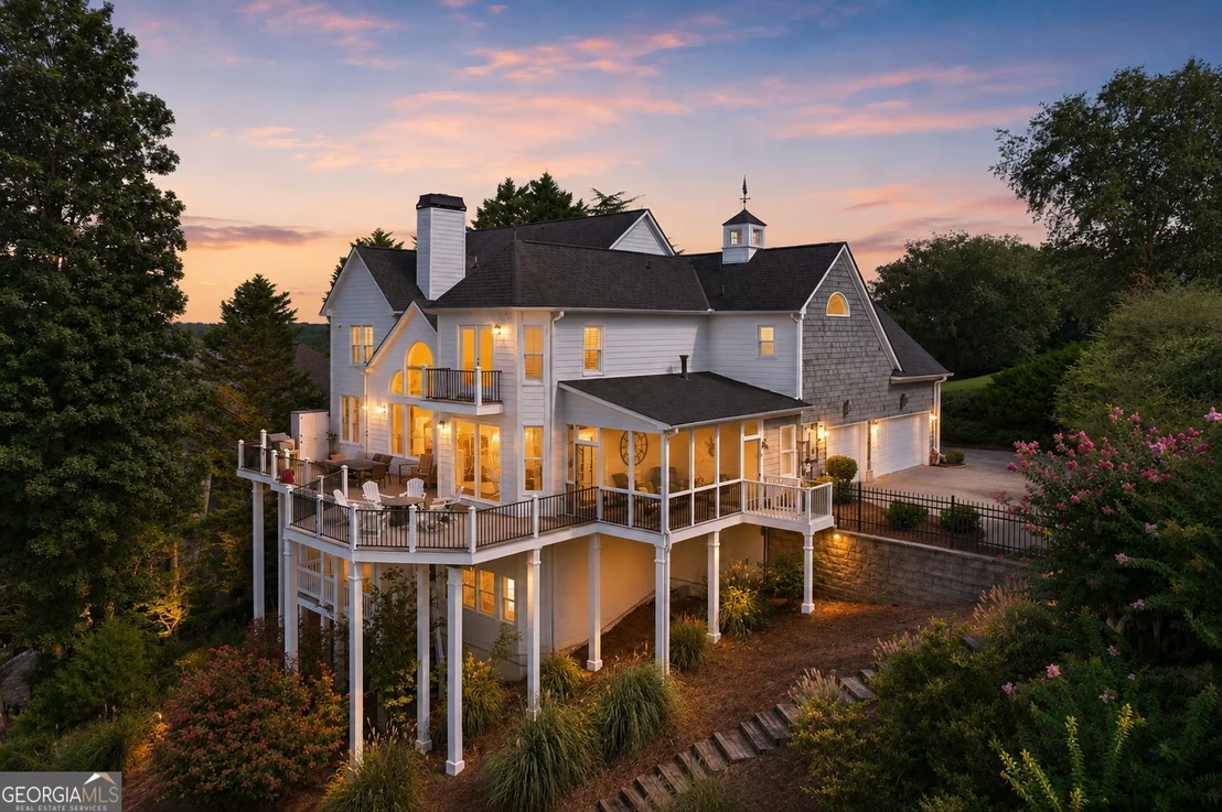 Photo of 3466 Westhampton Way