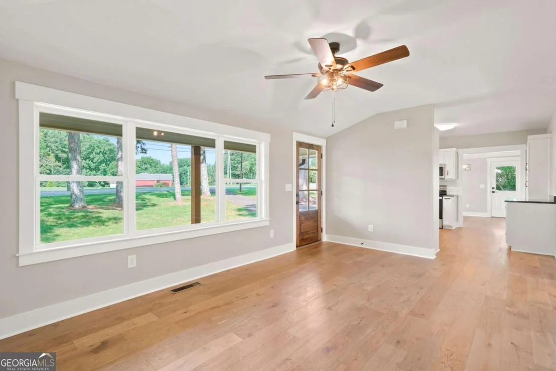Photo of 1528 New Light Road