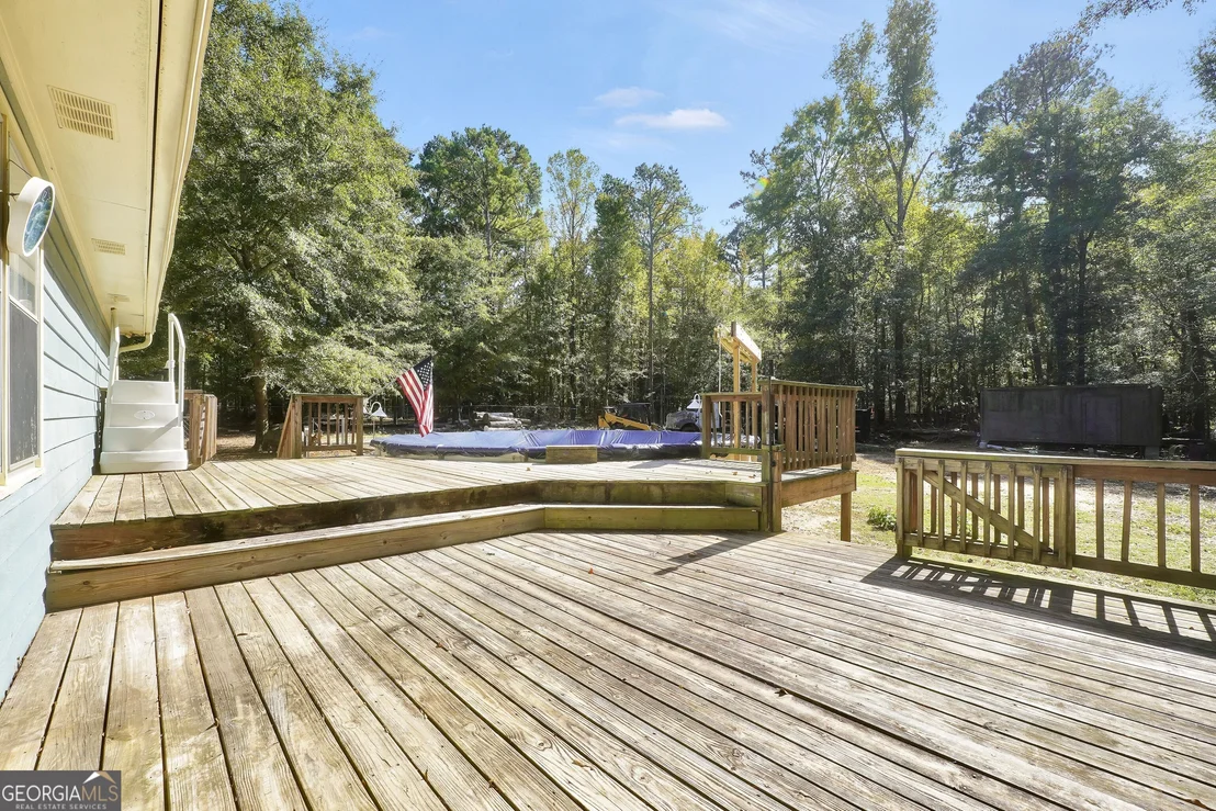 Photo of 370 Davis Road
