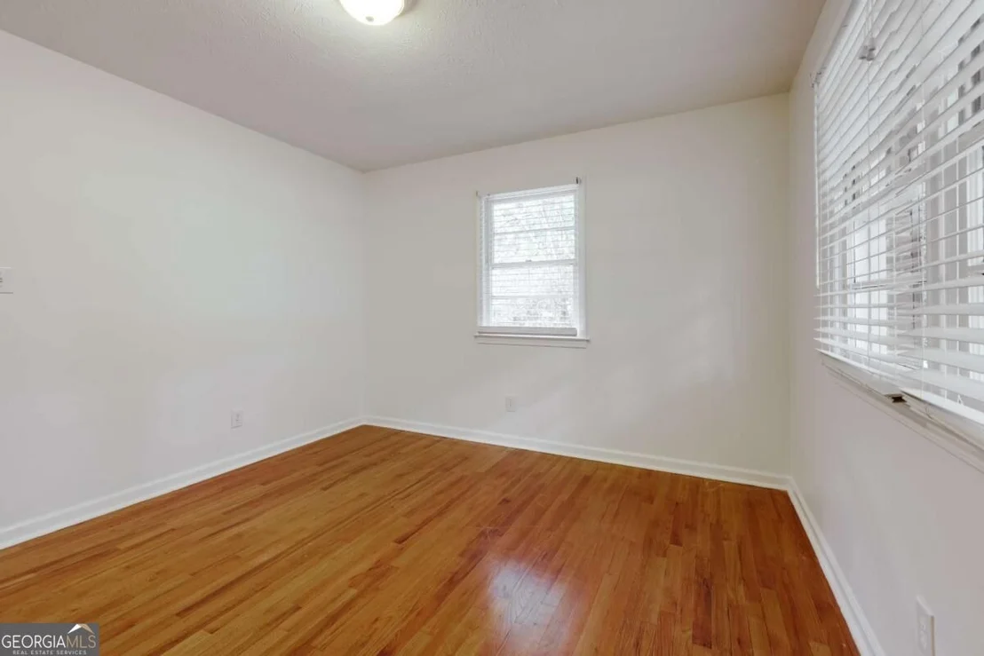 Photo of 1186 ROBERT HARDEMAN Road