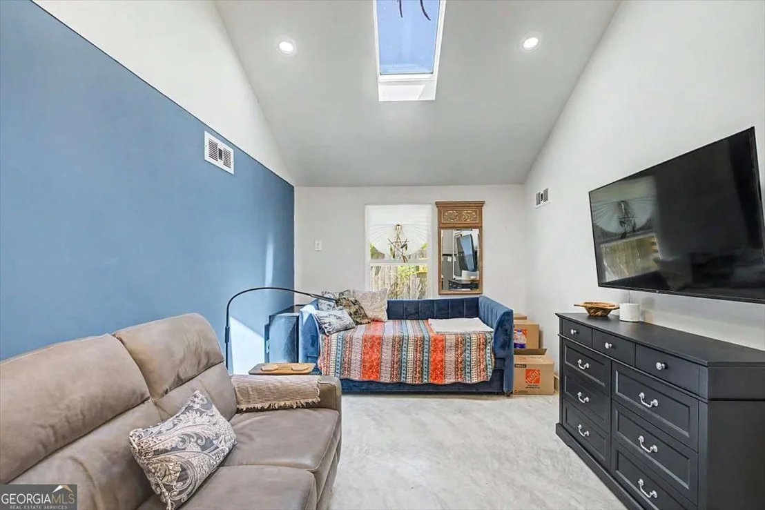 Photo of 210 Battery Way