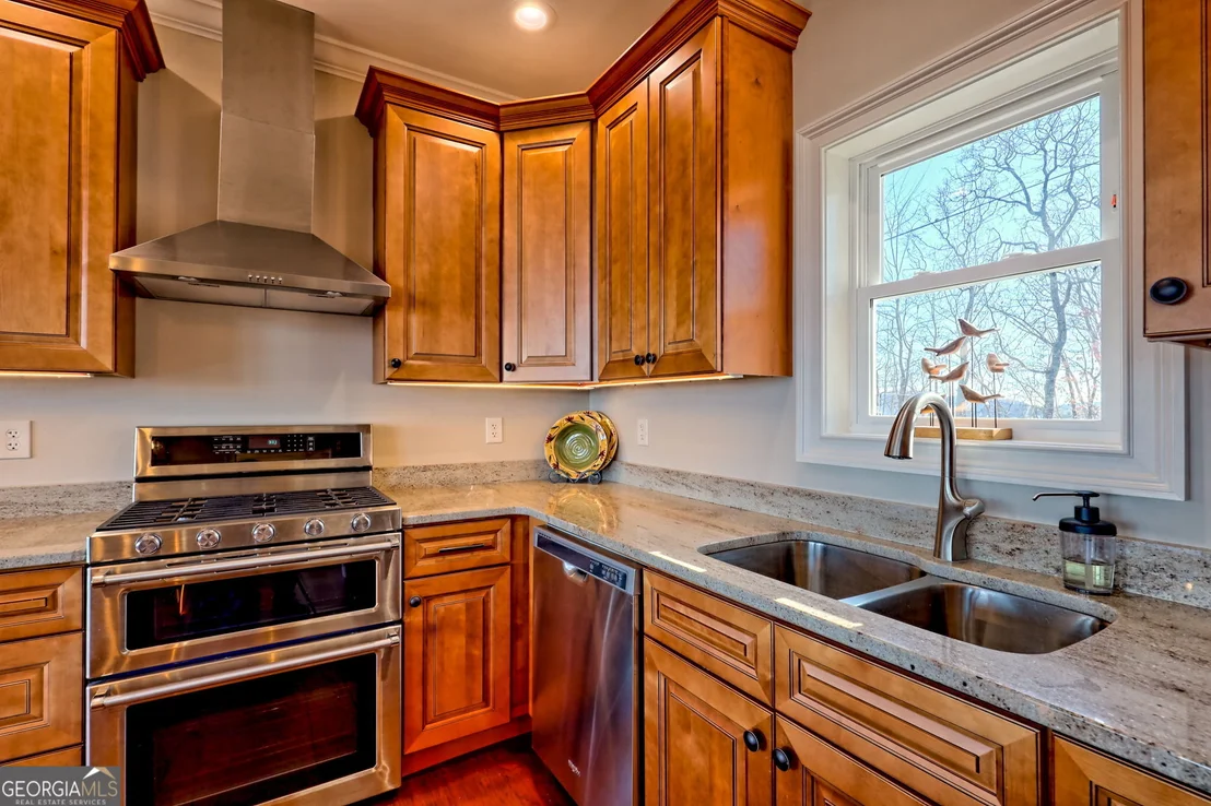 Photo of 916 Arbor Drive