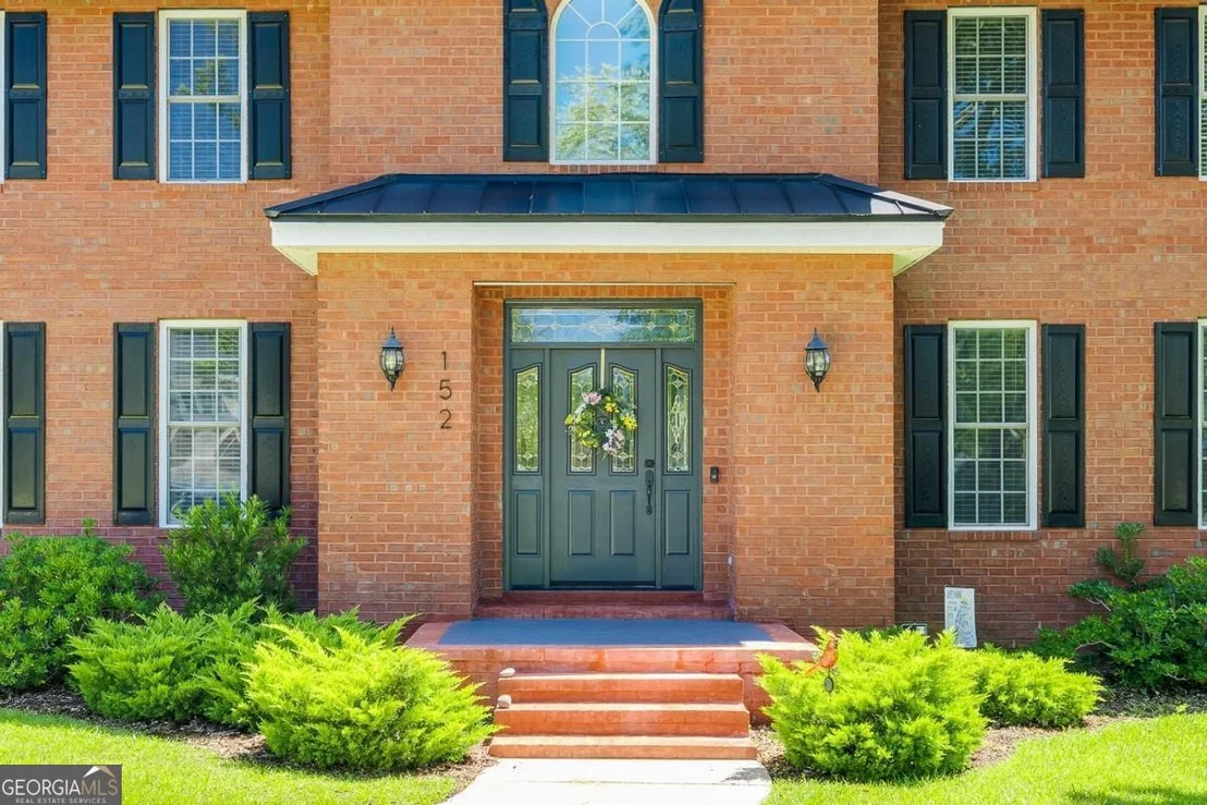 Photo of 152 Cambridge Drive