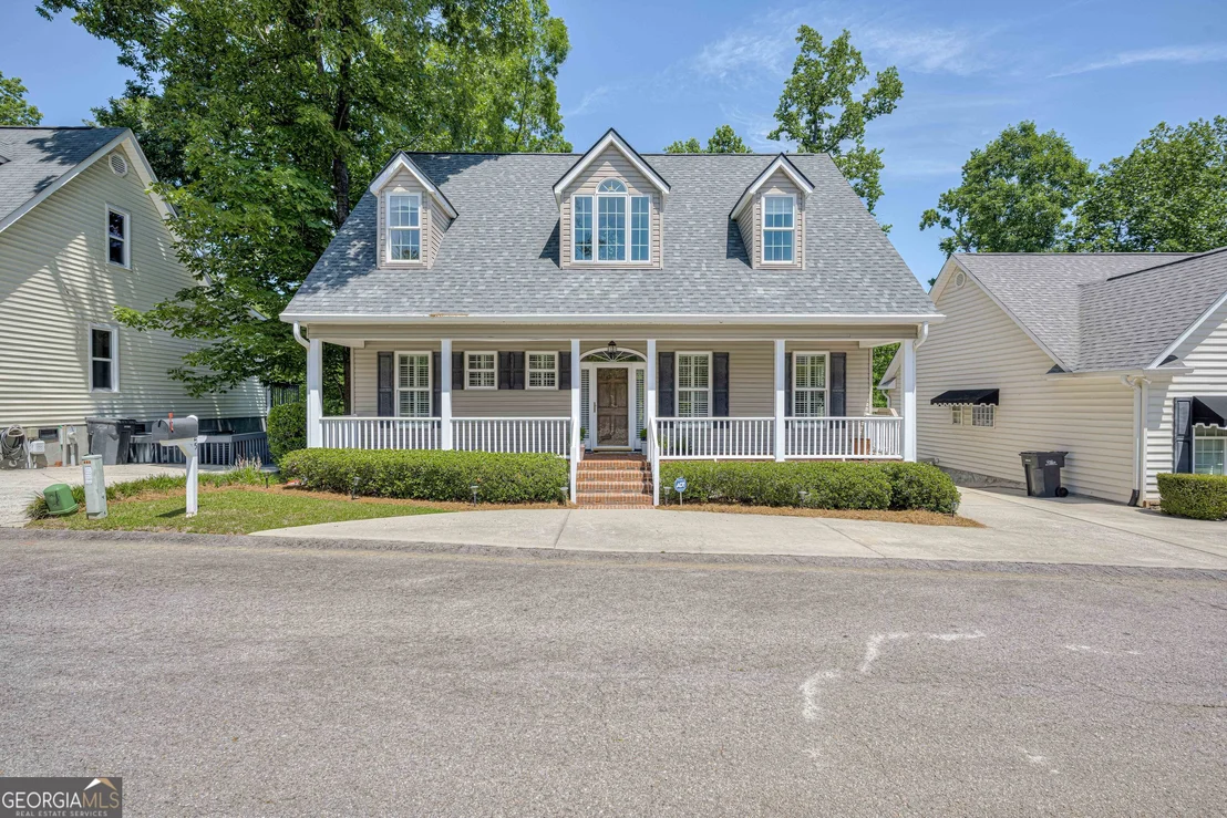 Photo of 225 Water Oak Drive