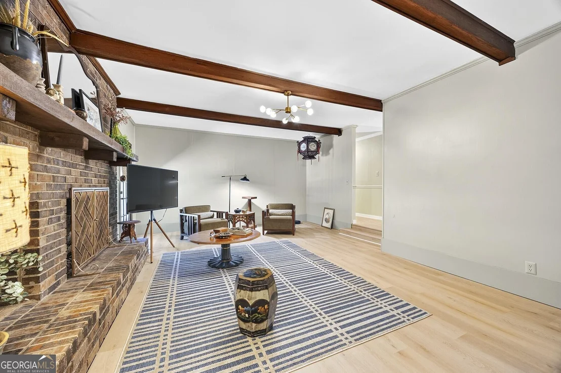 Photo of 1137 Clairmont Place