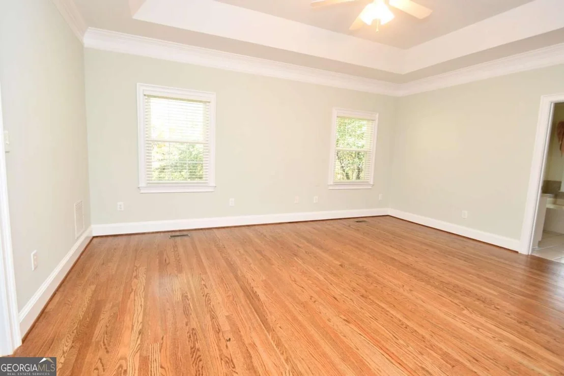 Photo of 218 Thornhill Drive