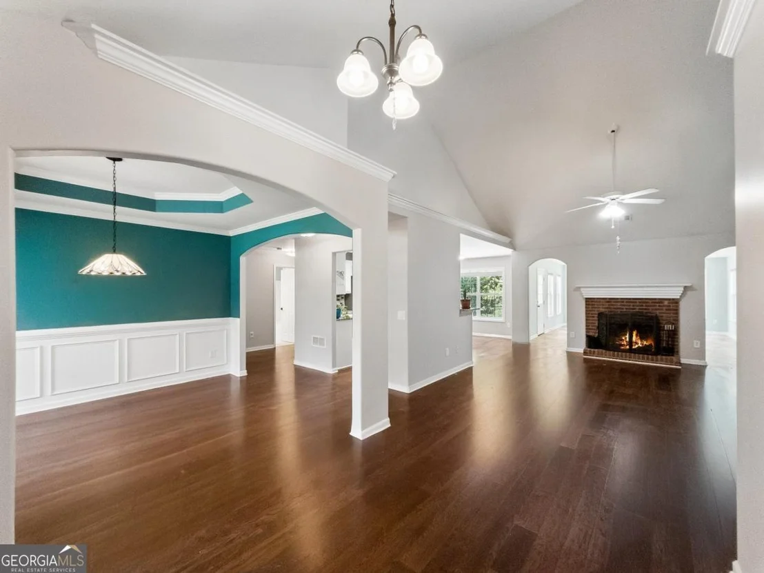 Photo of 210 Lexington Circle