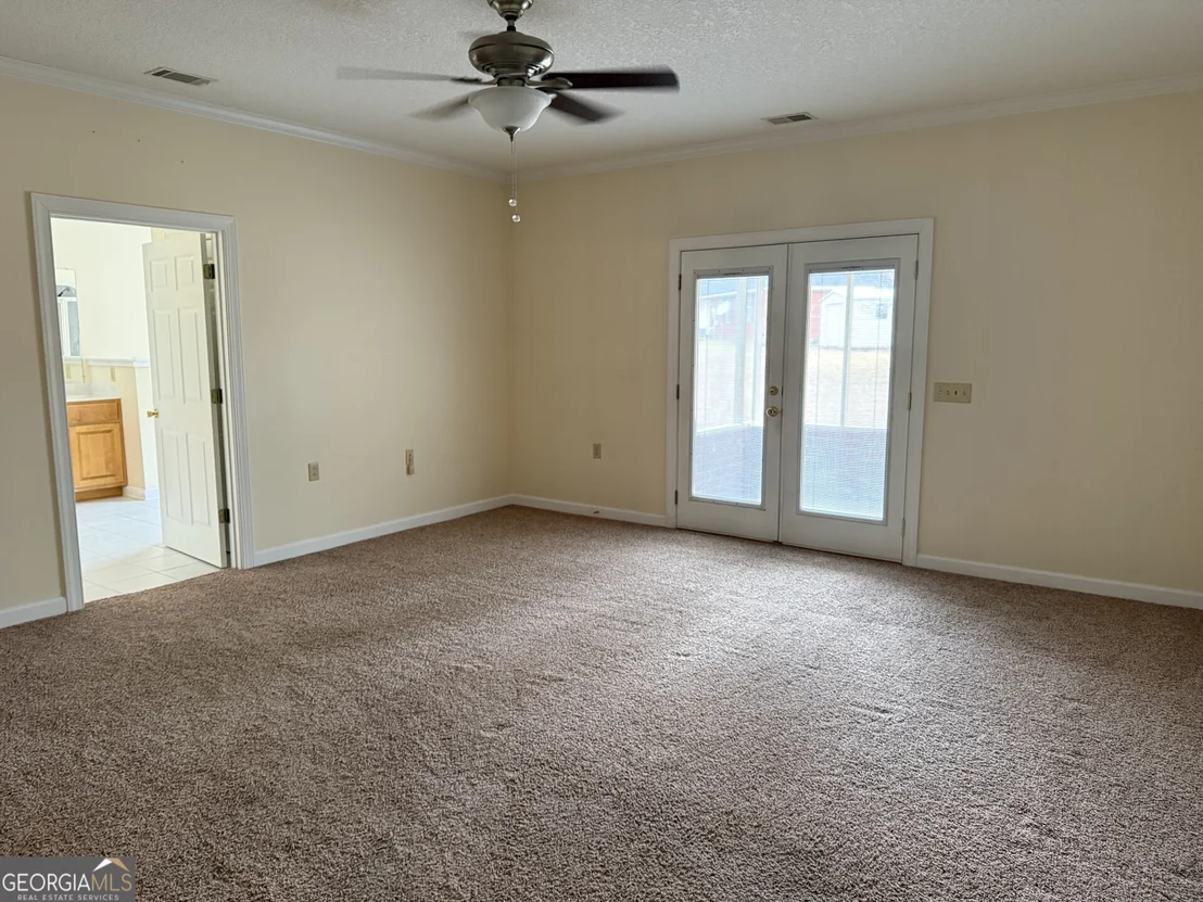 Photo of 102 Oak Circle